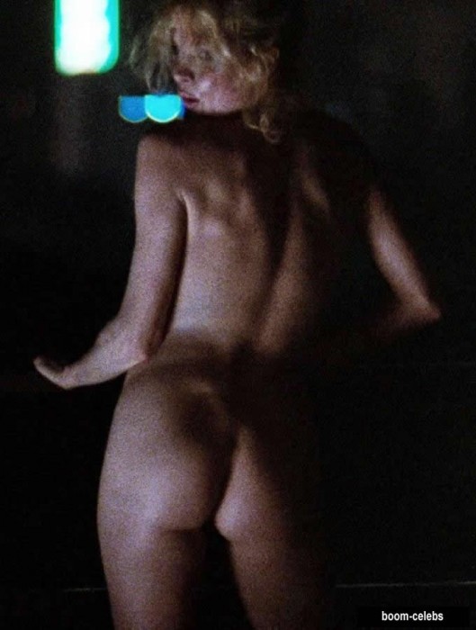 Kim Basinger Bare Ass 52