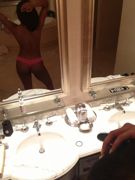 Gabrielle Union showing sexy body 2