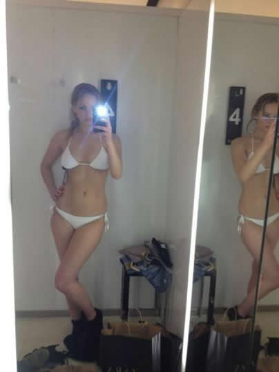 Jennifer Lawrence nude Leaked Photos selfie