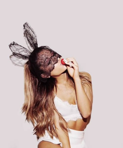 Ariana Grande sexy bunny