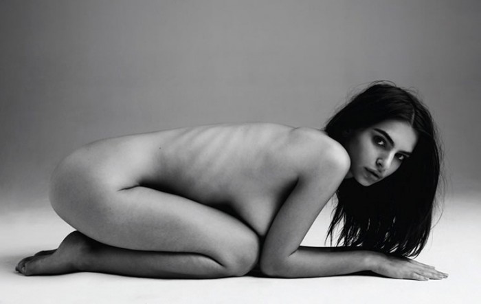 Emily Ratajkowski Nude Sexy Posing