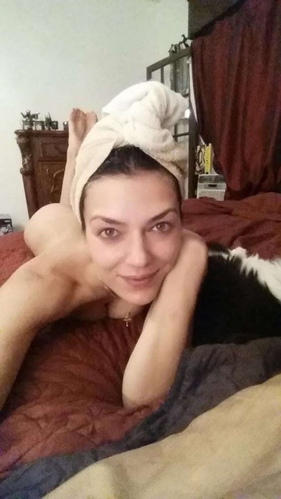 Adrianne Curry Nude Pics