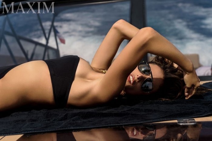 Alessandra Ambrosio in hot bikini
