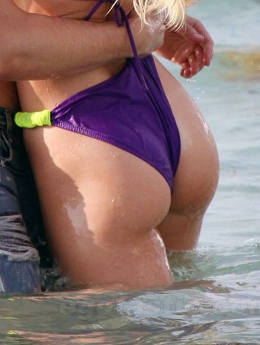 Julianne Hough sexy ass
