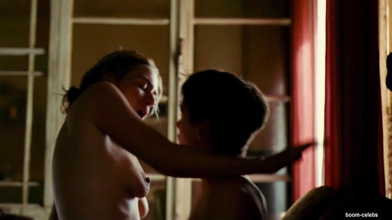 Kate Winslet nipples pics