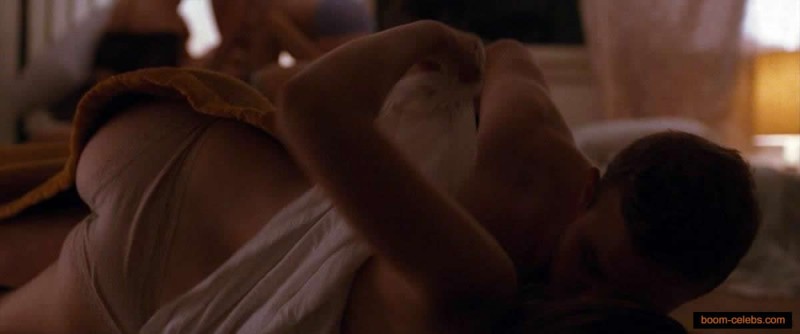 Sexy Elizabeth Olsen showing her ass