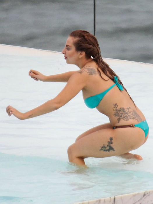 Sexy Lady Gaga in bikini