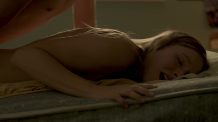 Kristen Bell sex scenes