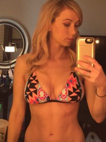 Iliza Shlesinger in bikini leaked photo