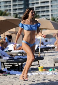 Lucinda Aragon in bikini
