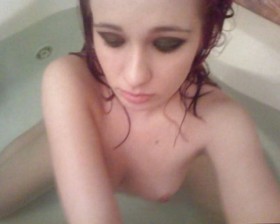 Sexy Scarlett Bordeaux Nude Leaked
