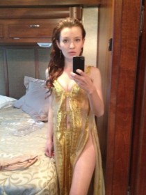Emily Browning Leaks