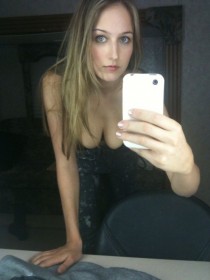 Leelee Sobieski topless selfie
