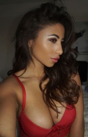 Sexy Kayleigh Morris
