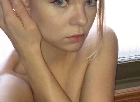 Taylor Hickson Nude Leaked (1 Photos)